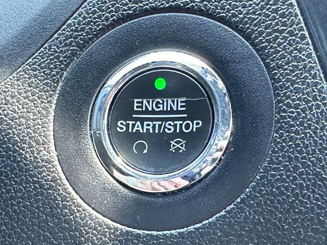 Used 2017 Gray Ford XLT image 15