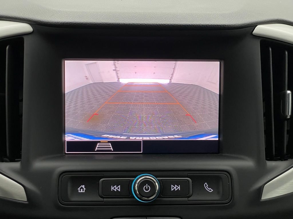 Used 2024 Downpour Metallic GMC SLE image 4
