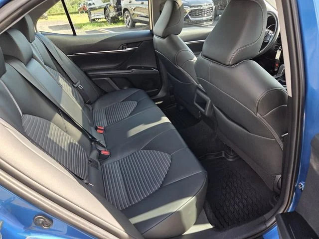Used 2018 Blue Toyota SE image 14