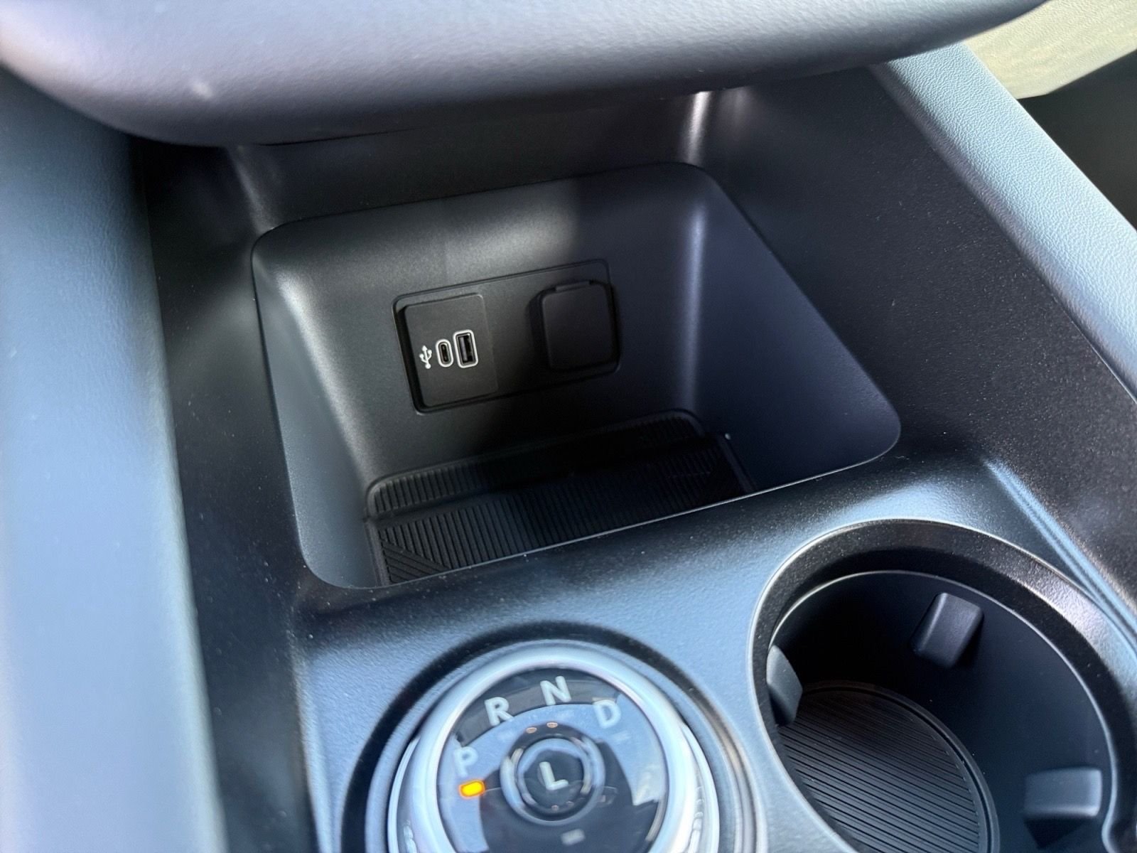 New 2026 Carbonized Gray Metallic Ford ST-Line image 22