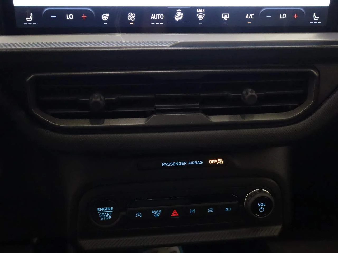 New 2026 Azure Gray Metallic Tri-Coat Ford Badlands® image 10