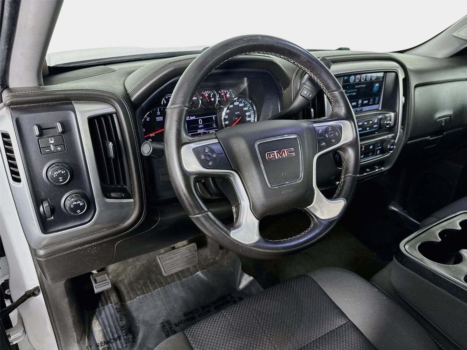 Used 2018 Summit White GMC SLE image 9