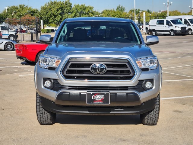 Used 2022 Silver Toyota SR5 image 10