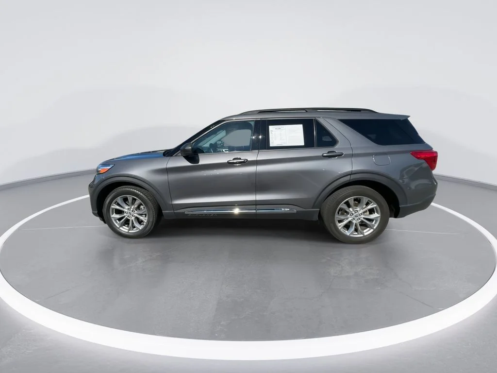 Used 2023 Gray Ford XLT image 5