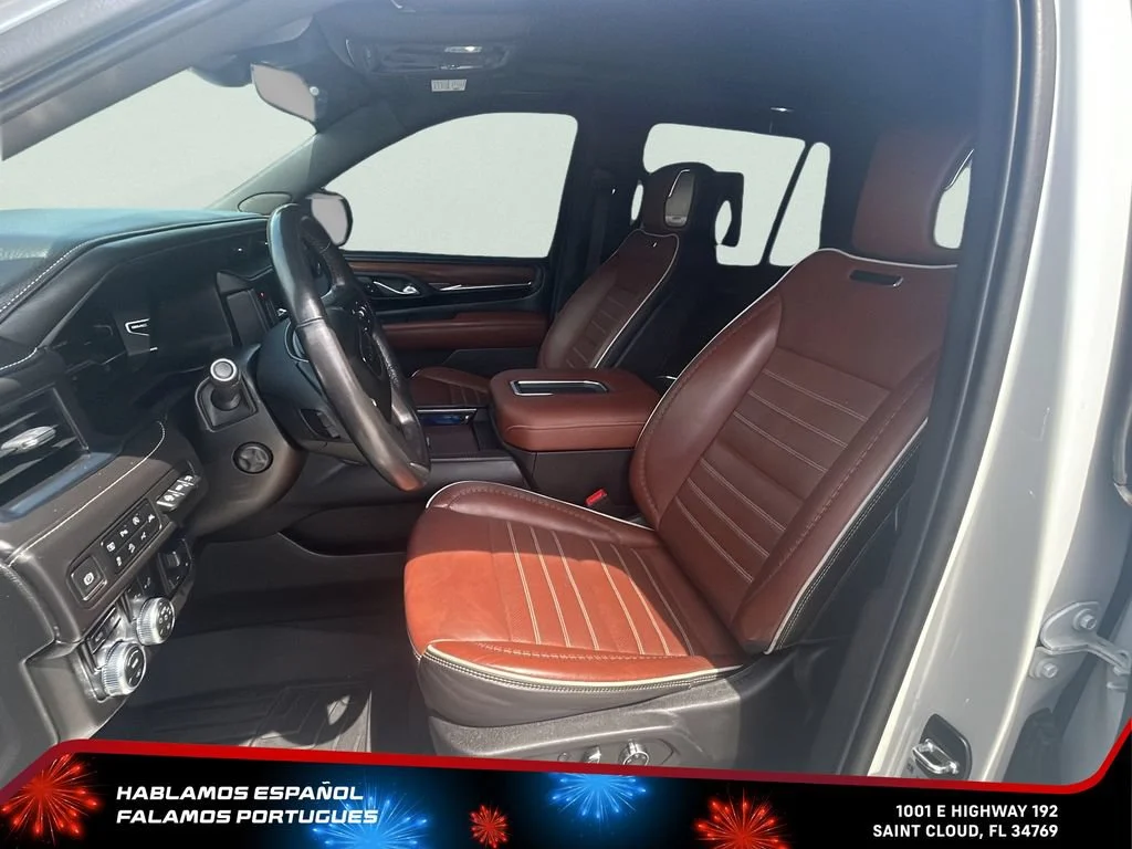 Used 2023 White Frost Tricoat GMC Denali Ultimate image 12