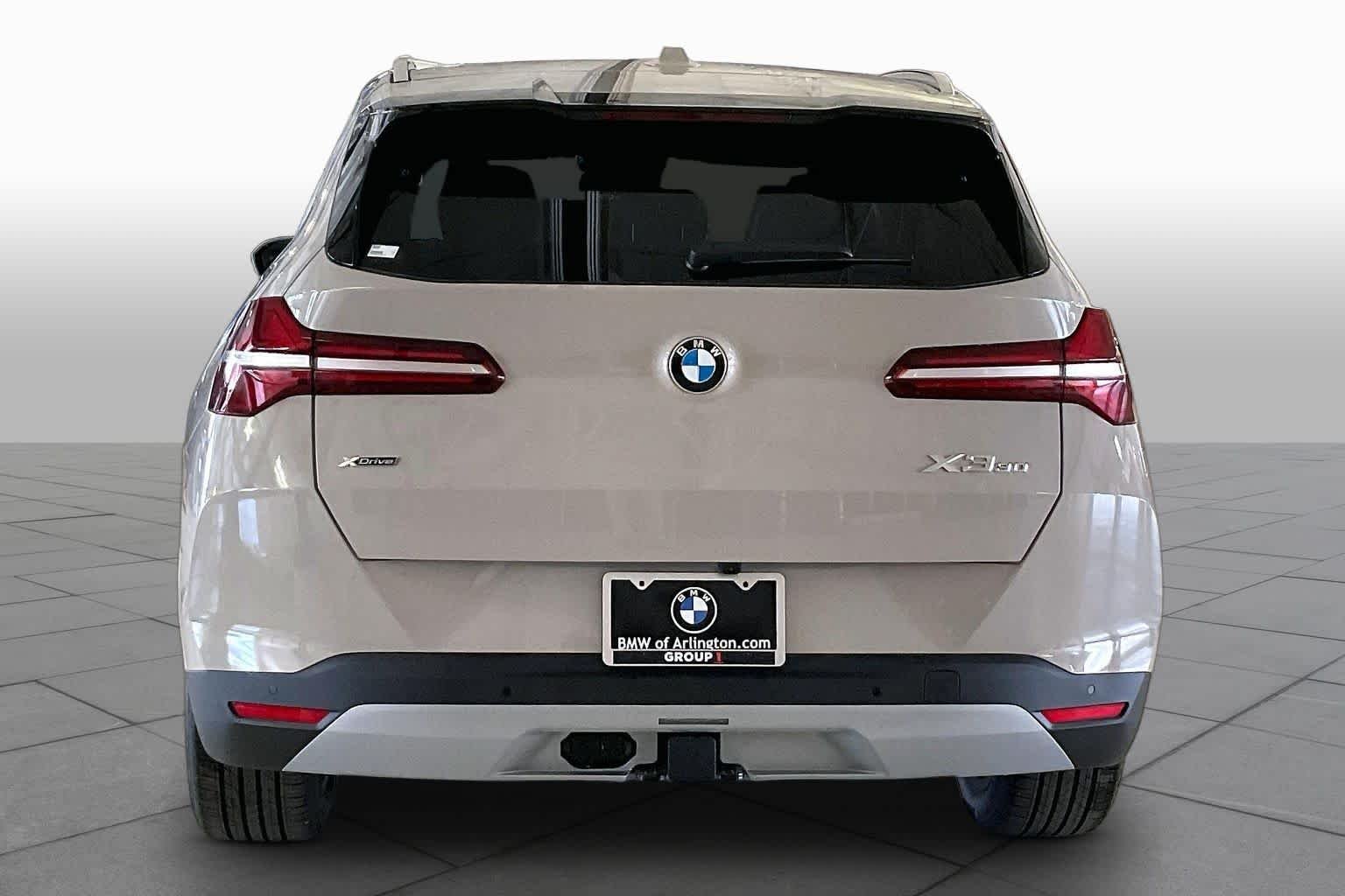New 2026 Dune Grey Metallic BMW 30 xDrive image 4