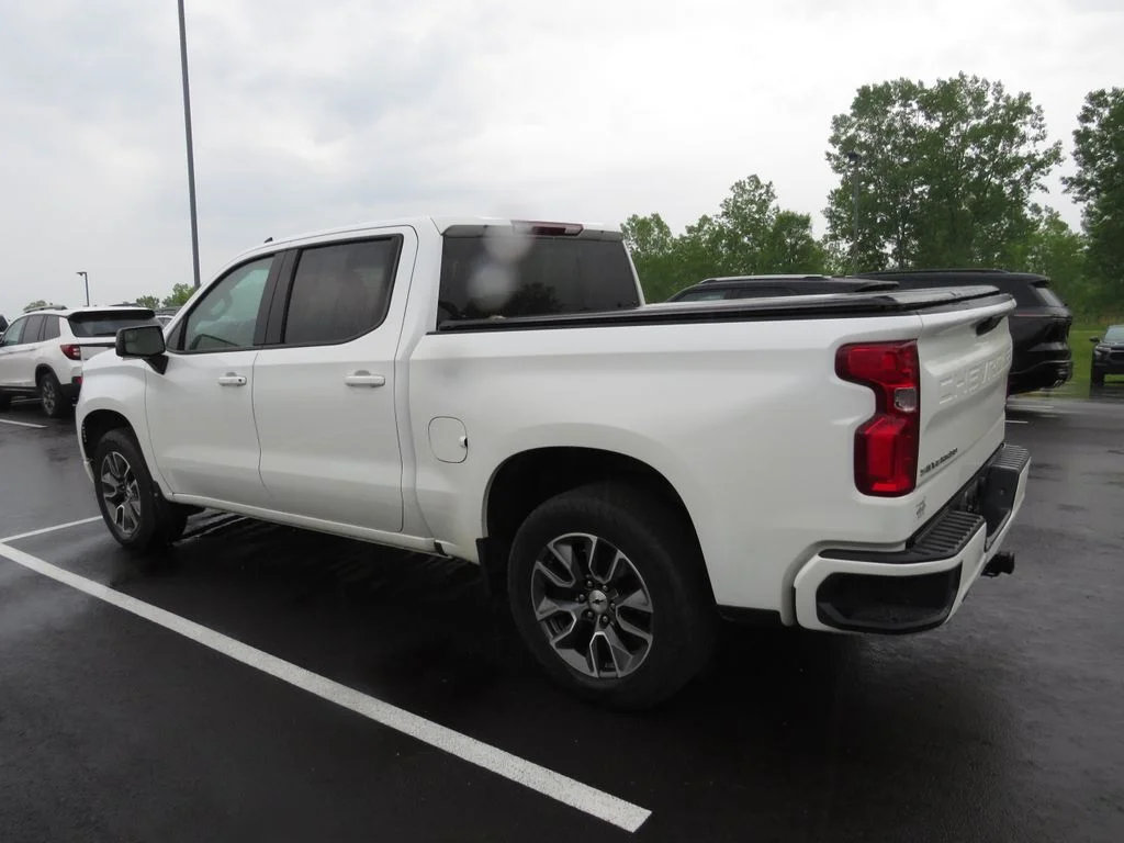 Used 2023 White Chevrolet RST image 11
