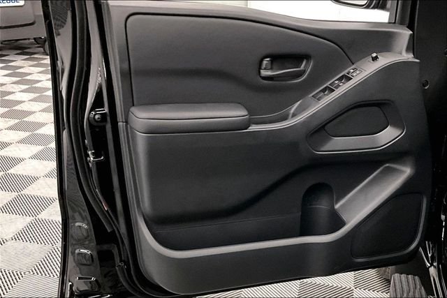 2026 Nissan Frontier SV - Photo 32