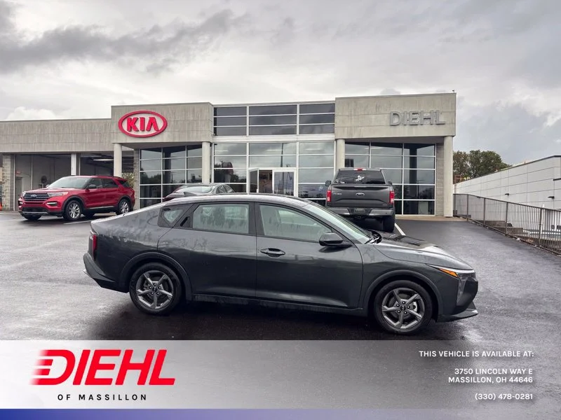 Used 2025 Gray Kia LXS image 1