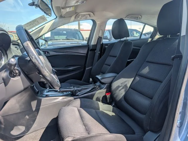 Used 2014 Blue Mazda i Sport image 7
