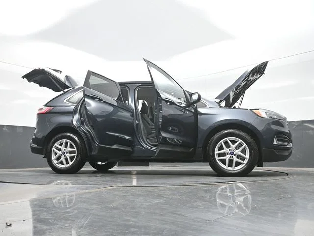 Used 2022 Blue Ford SEL image 31