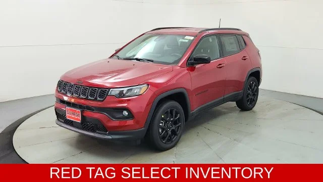 New 2026 Red Hot Pearl-Coat Exterior Paint Jeep Latitude image 3