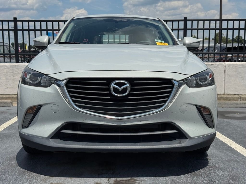 Used 2017 White Mazda Touring image 2