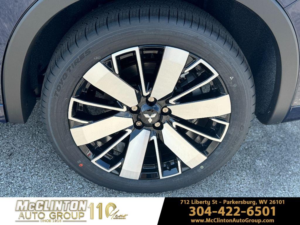 2025 Mitsubishi Outlander SEL - Photo 14