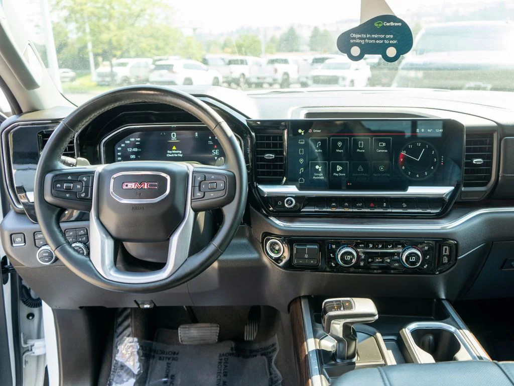 2024 GMC Sierra 1500 SLT - Photo 16