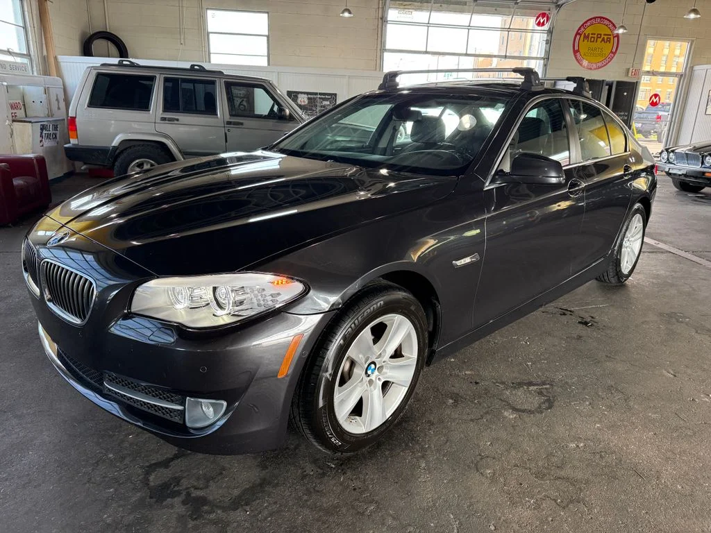 Used 2013 Gray BMW 528i image 24