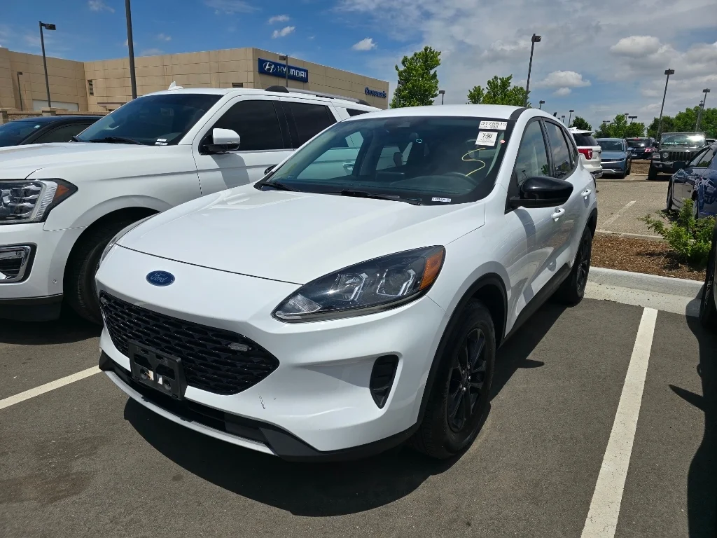 2020 Ford Escape SE Sport Hybrid AWD's photo