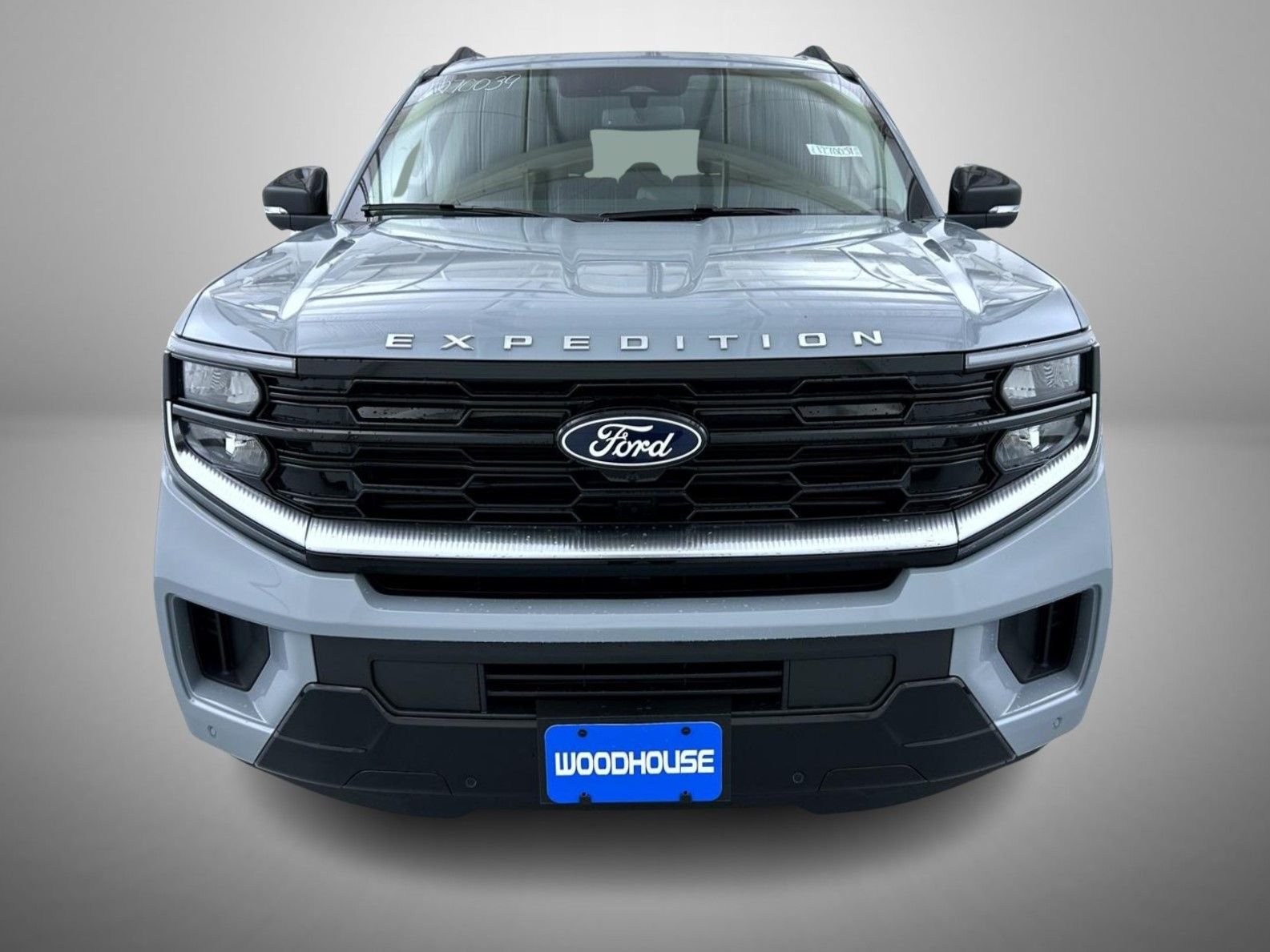 New 2027 Glacier Gray Metallic Tri-Coat Ford Platinum image 2