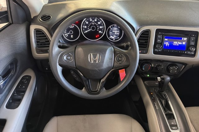 Certified Used 2022 Lunar Silver Metallic Honda LX image 19