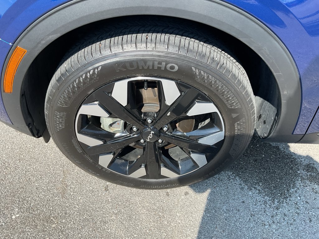 Certified Used 2024 Sapphire Blue Kia X-Line image 5