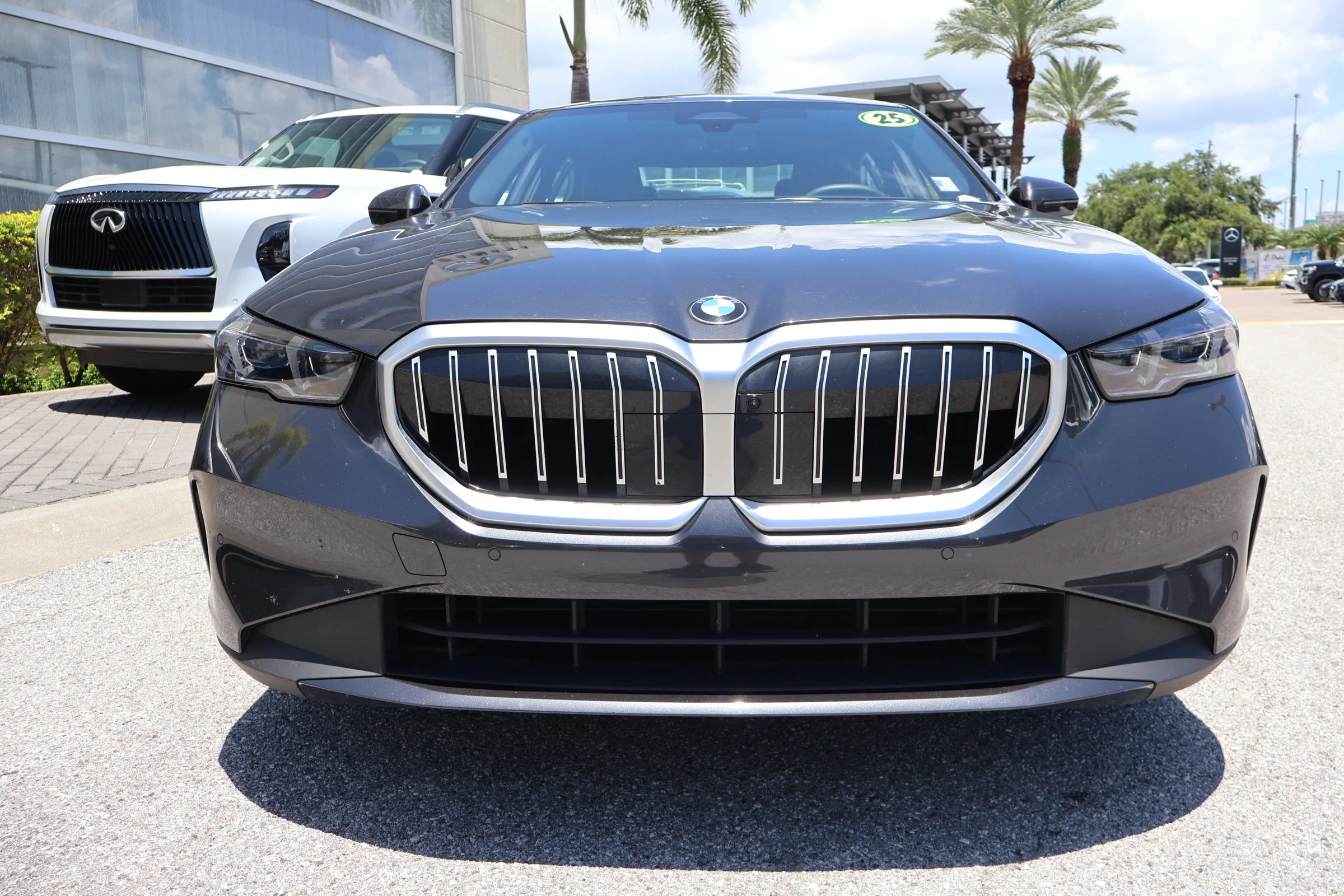 Used 2025 Dark Graphite Metallic BMW 530i image 13