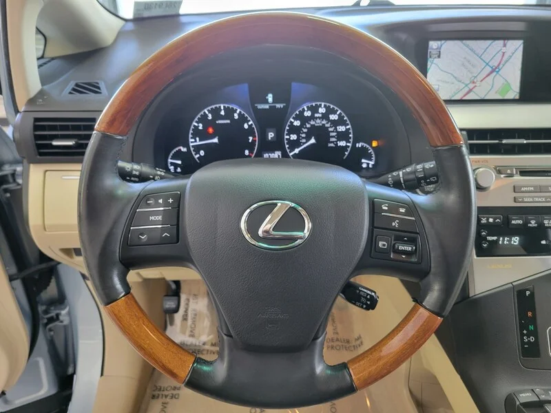 Used 2010 Blue LEXUS FWD 4DR image 19