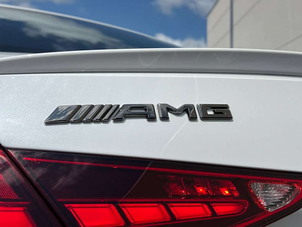 New 2026 MANUFAKTUR Moonlight White Metallic Mercedes-Benz AMG® C 43 4MATIC Sedan image 66
