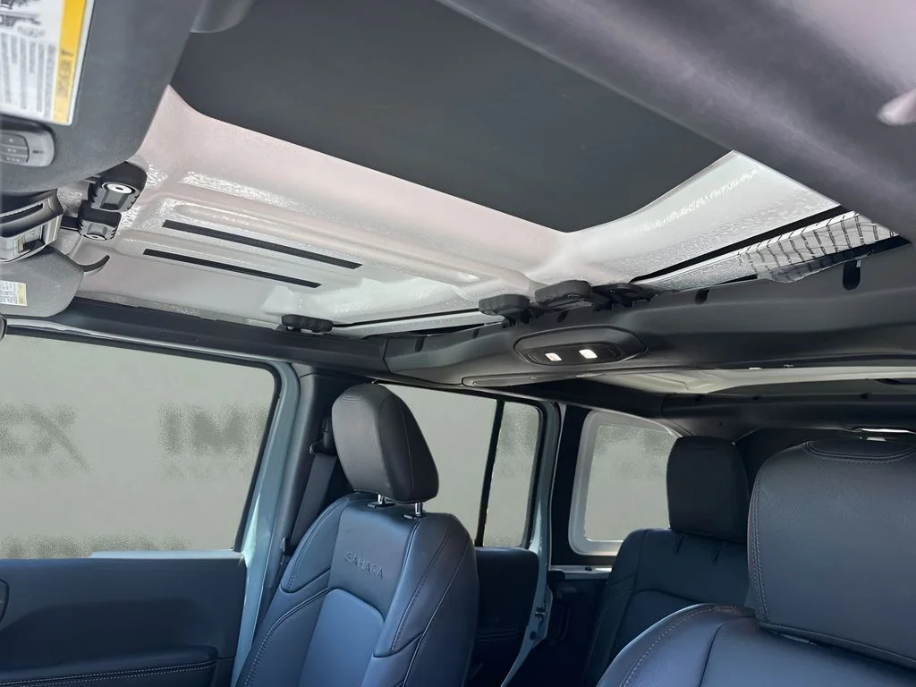 Used 2024 Gray Jeep Sahara image 11