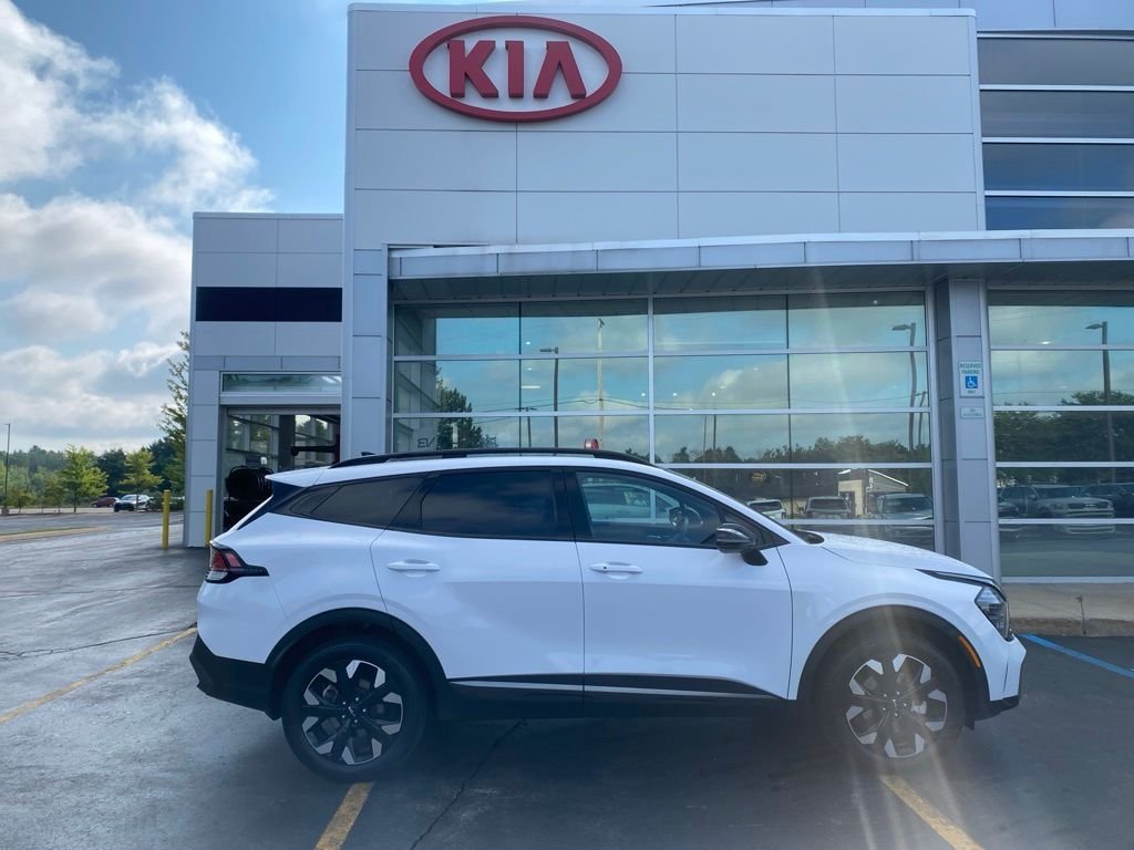 Certified Used 2024 White Pearl Kia X-Line image 2