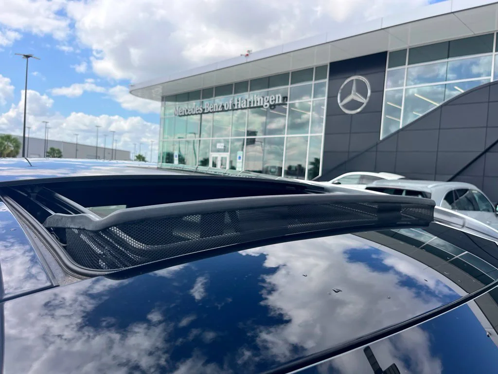Used 2019 Blue Mercedes-Benz GLC 300 image 8