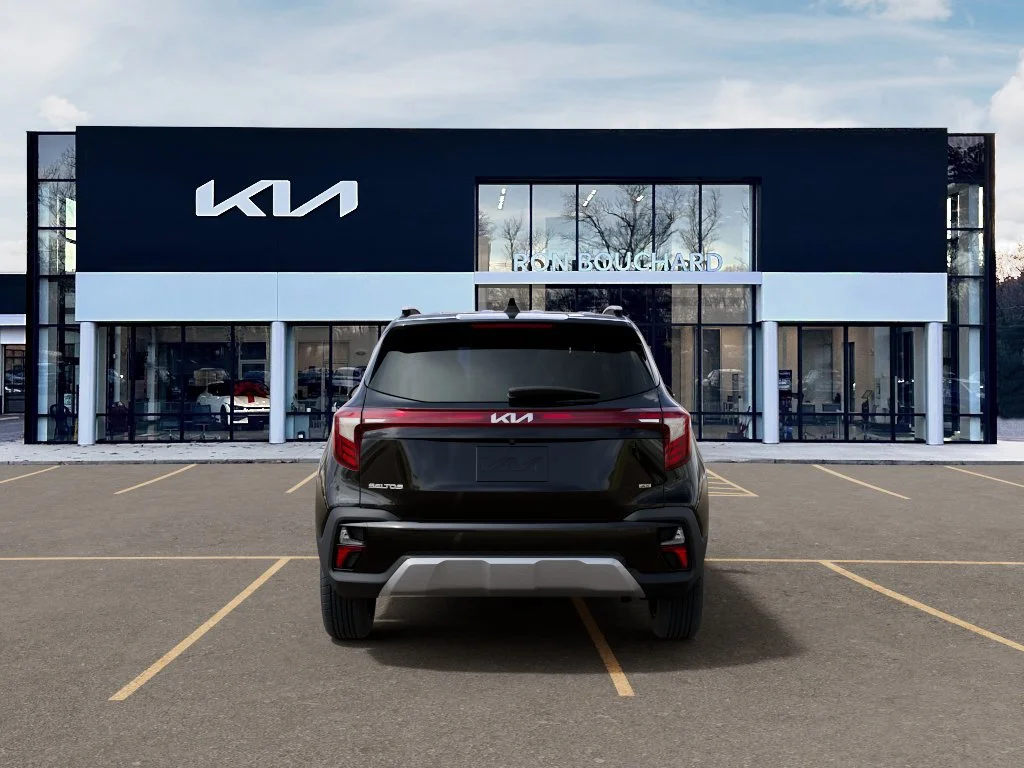 New 2026 Fusion Black Kia S image 5