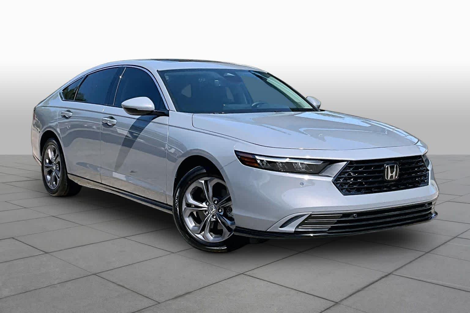 Certified Used 2025 Urban Gray Pearl Honda HYBRID EX-L image 3