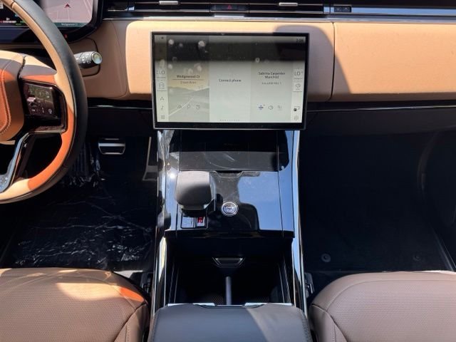 New 2026 Fuji White Land Rover Dynamic SE image 26