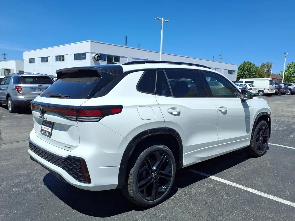New 2026 Opal White Pearl Volkswagen 2.0T SE R-Line Black image 2
