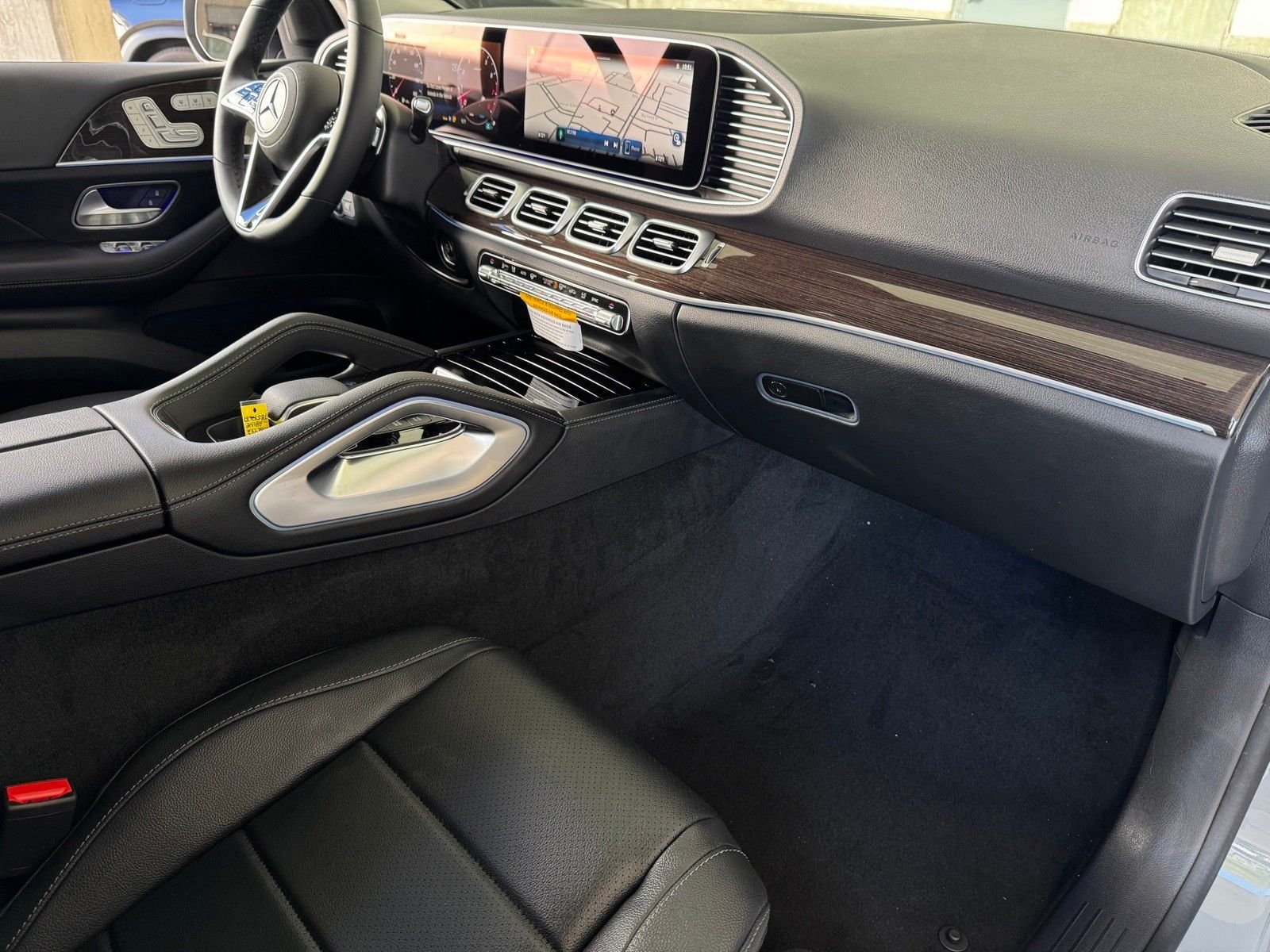 New 2026 MANUFAKTUR Alpine Grey Mercedes-Benz GLE 450 image 15