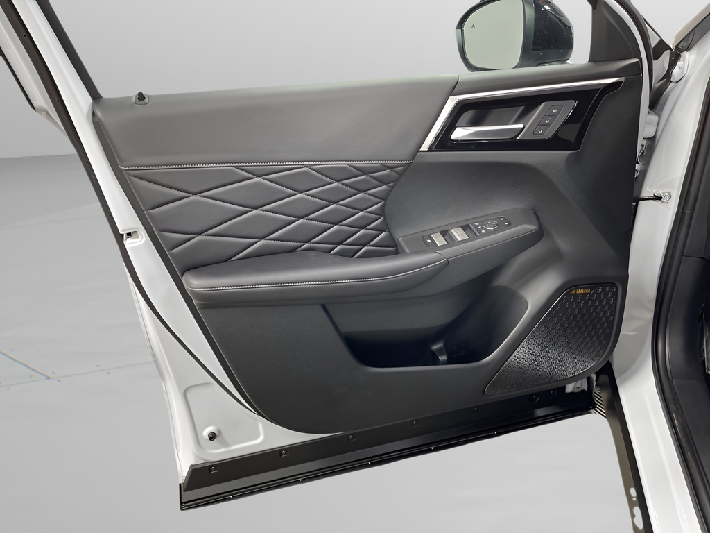New 2026  Mitsubishi Black Edition image 24