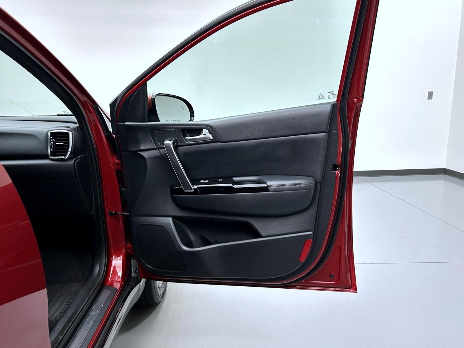 Used 2020 Red Kia S image 16
