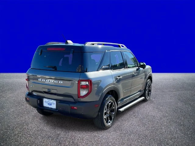 Used 2025 Gray Ford Outer Banks image 3