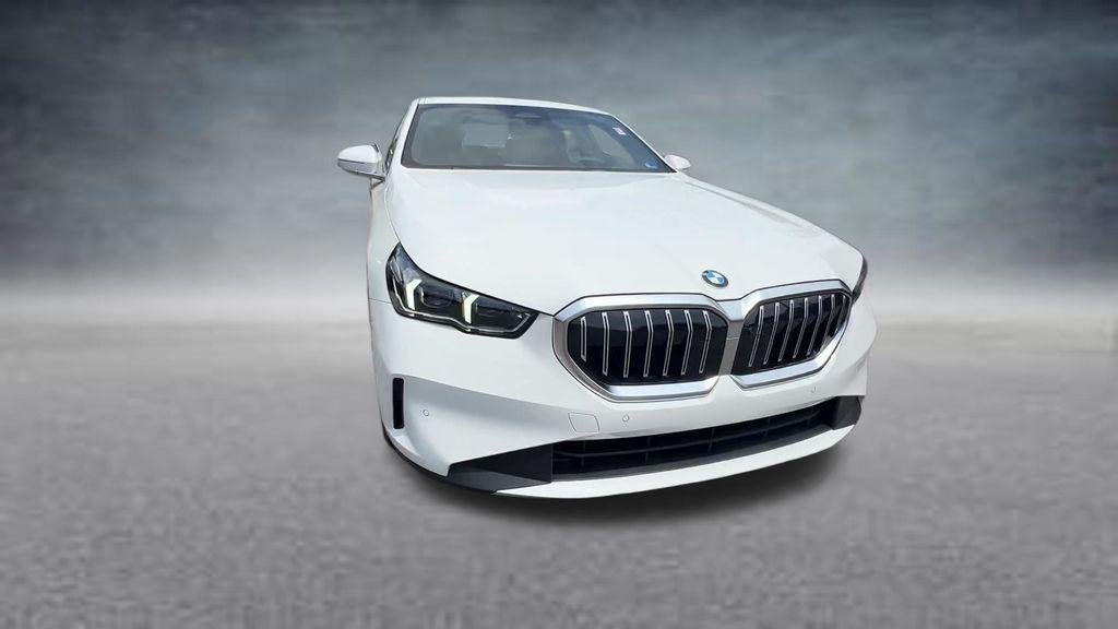New 2027 Alpine White BMW 530i image 15