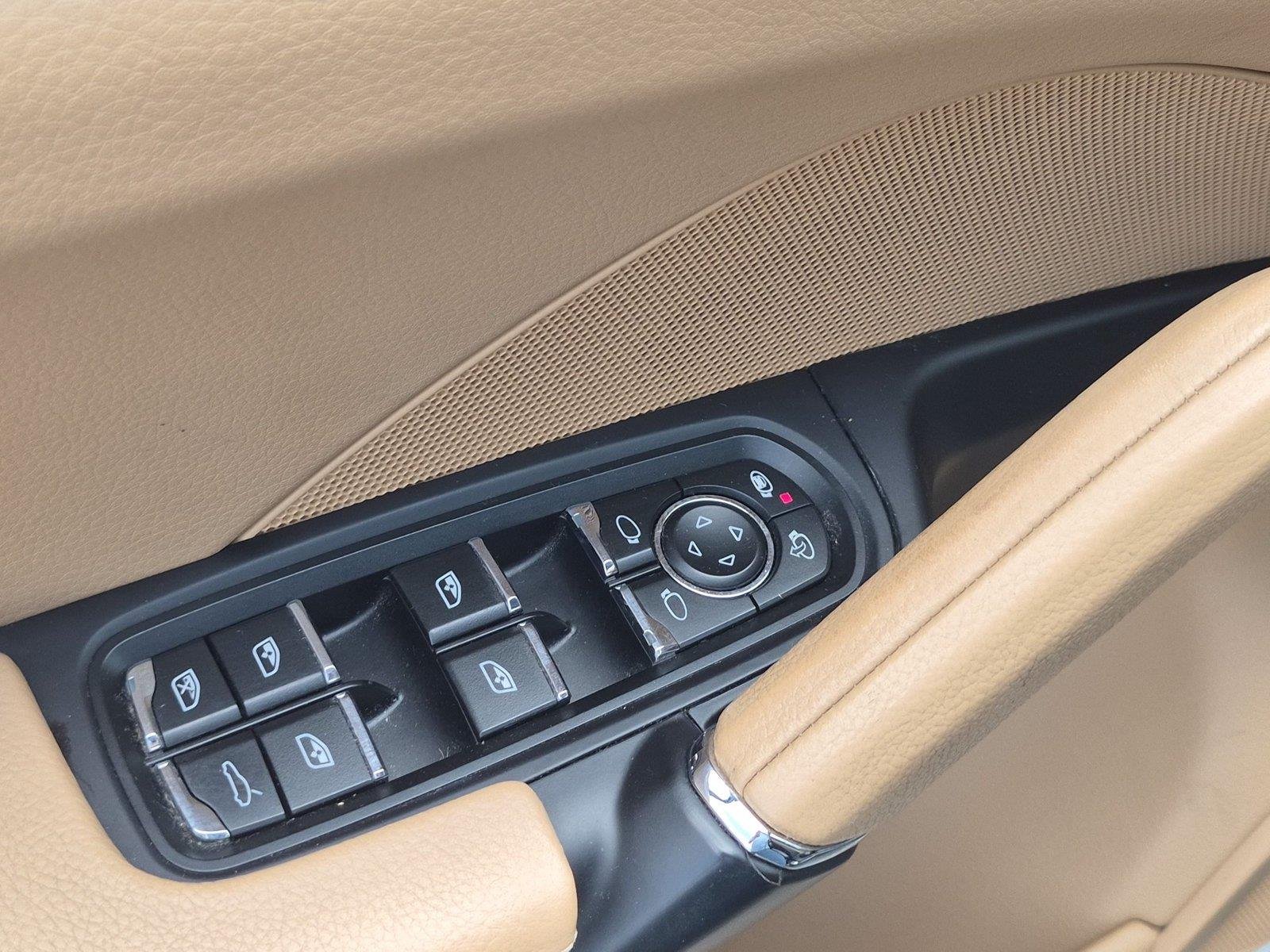 Used 2017  Porsche S image 16