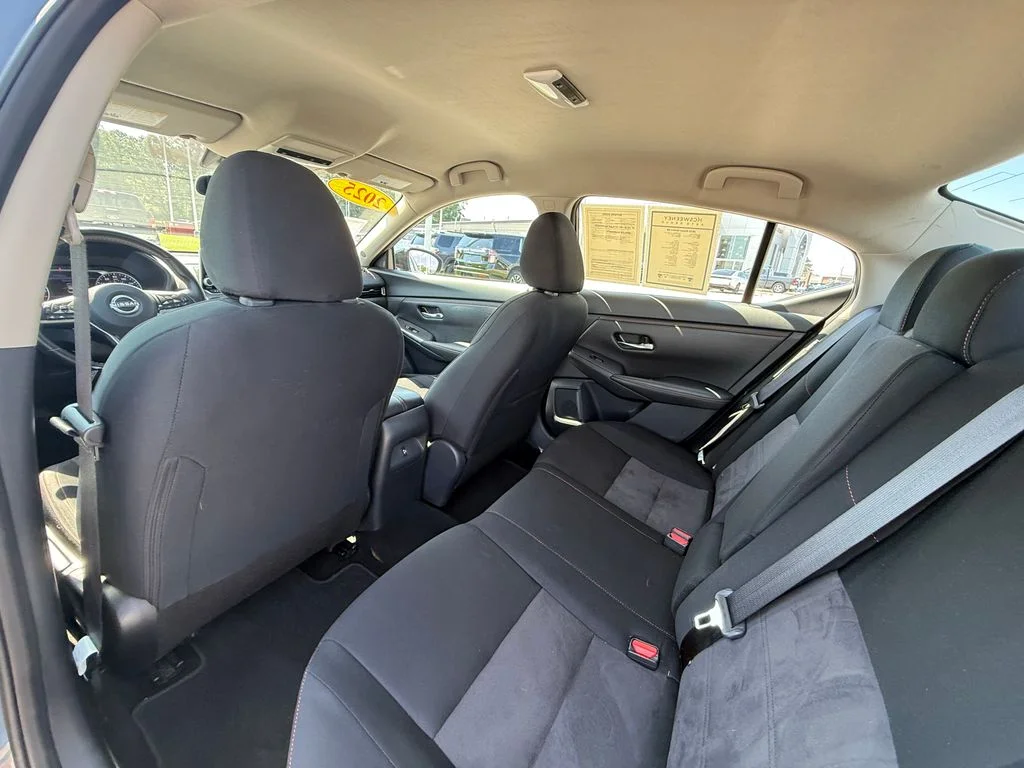 Used 2025 Gray Nissan SR image 21