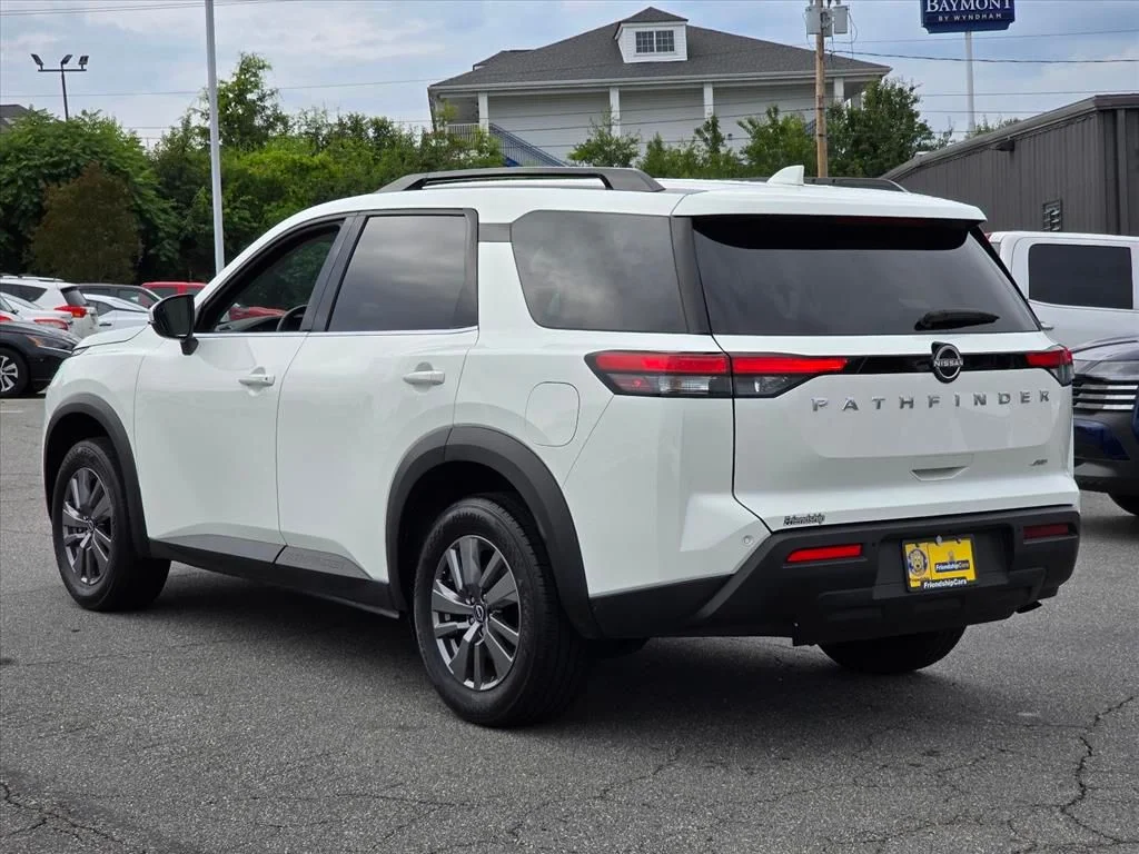 Used 2025 White Nissan SV image 24