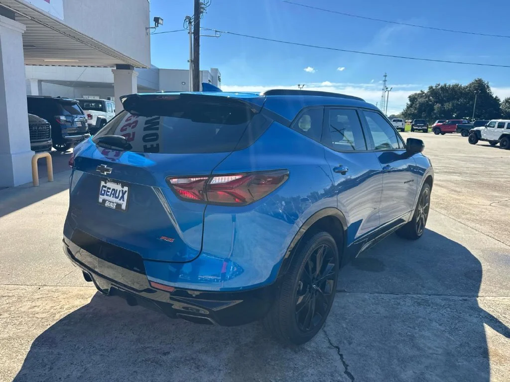 Used 2021 Blue Chevrolet RS image 14