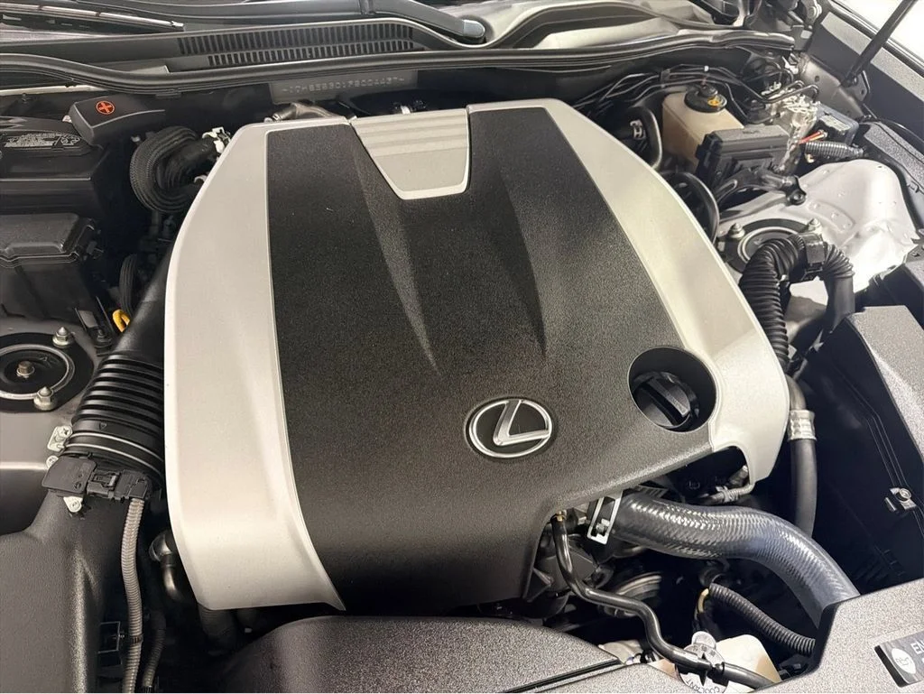 Used 2015 Silver Lexus 350 image 11