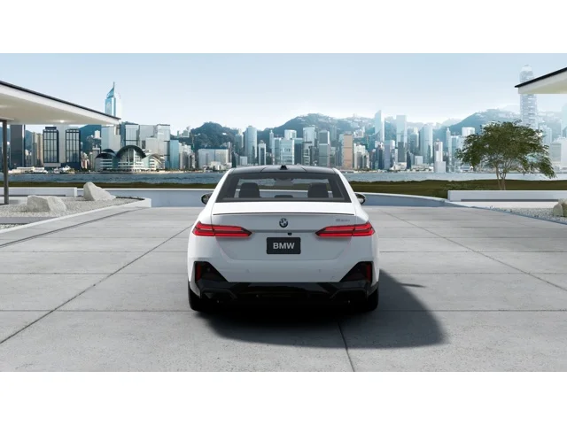 New 2027 Alpine White BMW  image 5