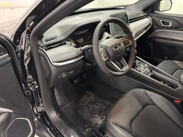 New 2026 Black Jeep Latitude image 8