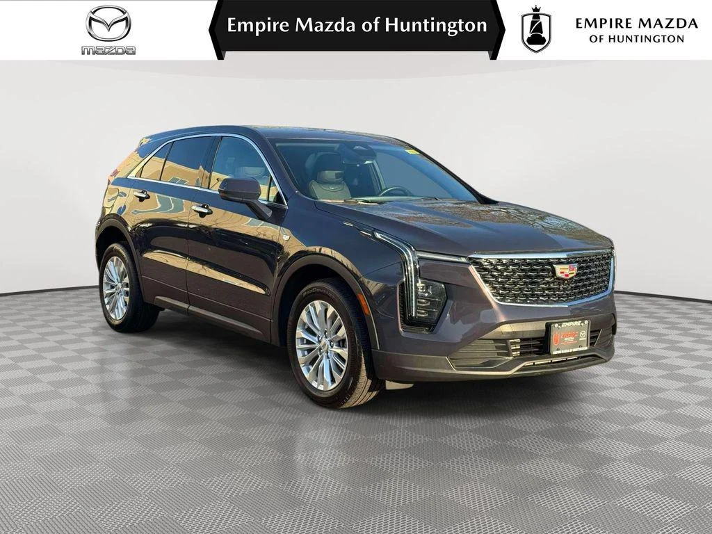 2024 Cadillac XT4 Luxury AWD's photo