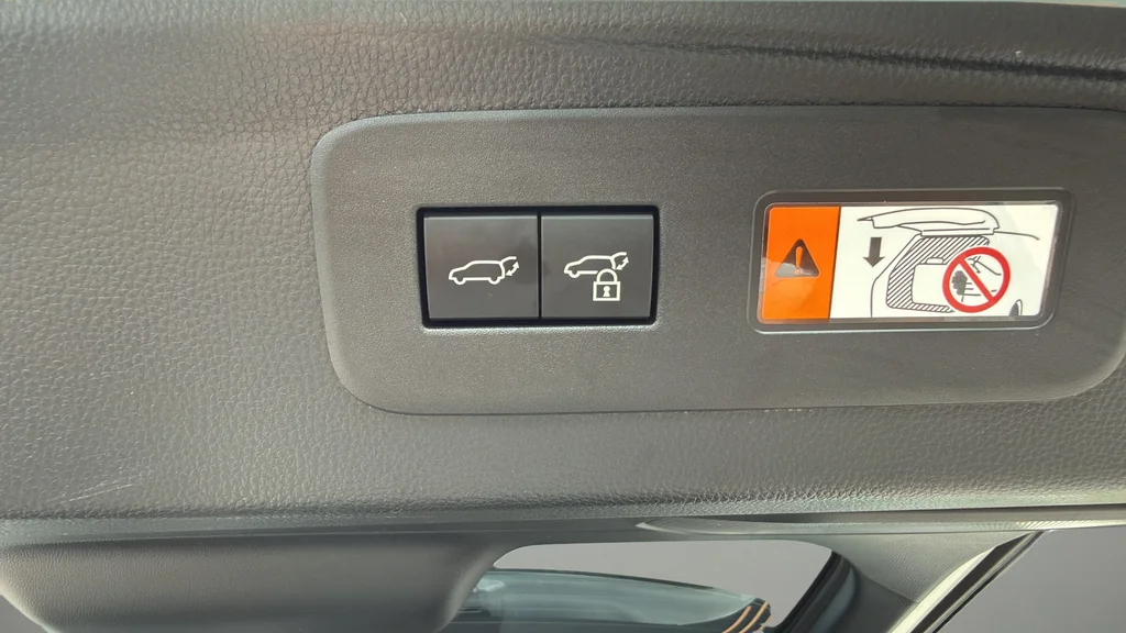 Certified Used 2025 White Lexus 550 Premium+ image 22