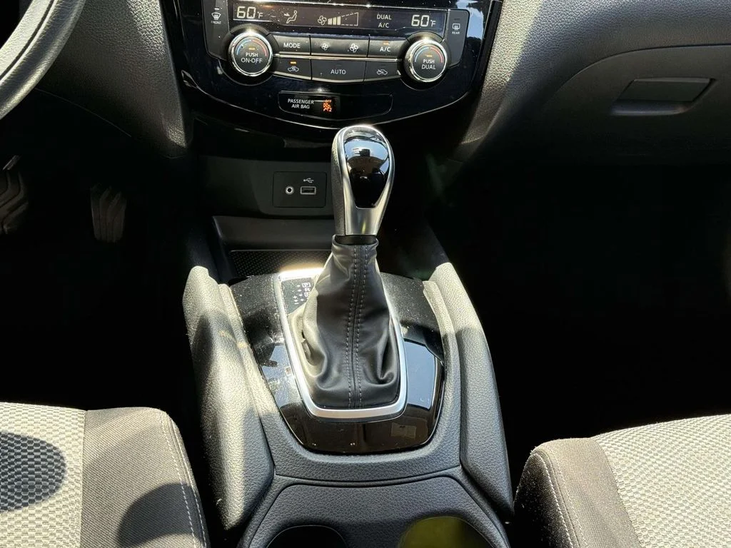 Used 2020 Gun Metallic Nissan SV image 21