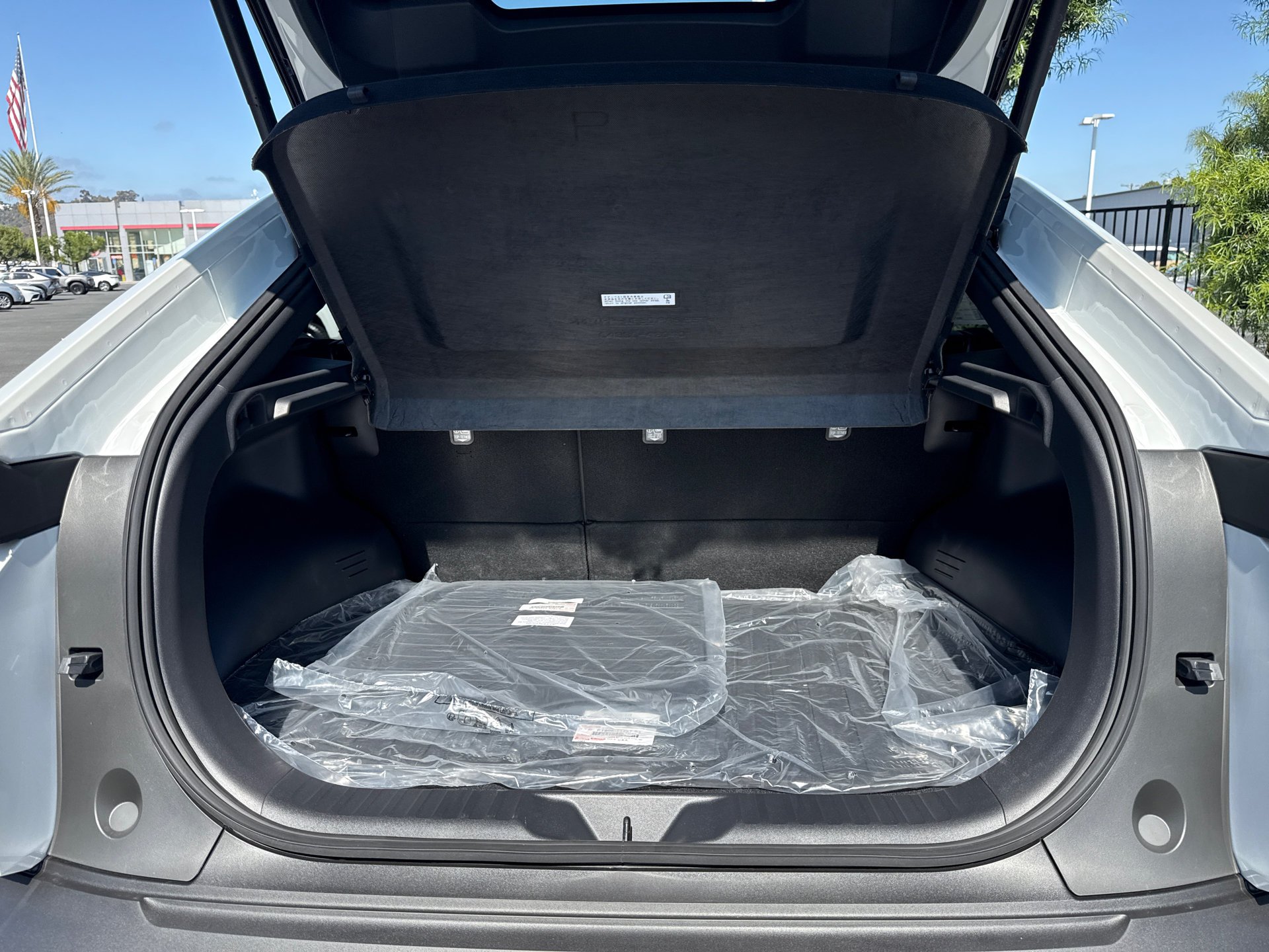 New 2026 Wind Chill Pearl <sup>1</sup> Toyota  SE image 12